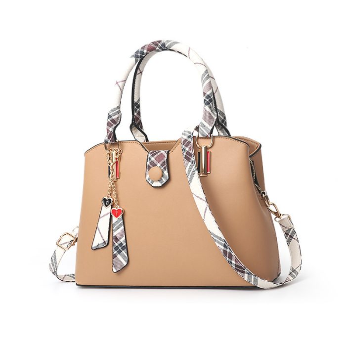 Best Ladies handbag large-capacity portable messenger handbag - Image 3