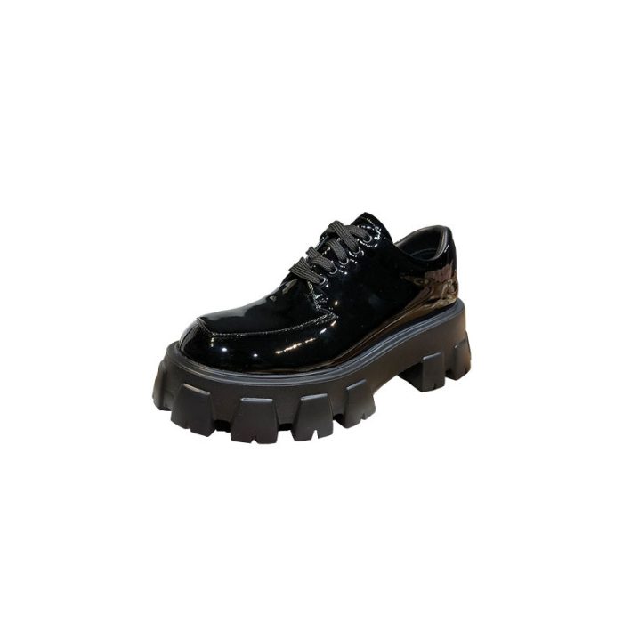 A Woman With A Platform And Best Single Shoe - Image 4