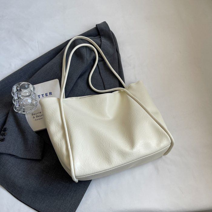 Soft Leather Shoulder Bag Large Capacity Commuter Totes Shopping Travel Bags For Women - Image 5